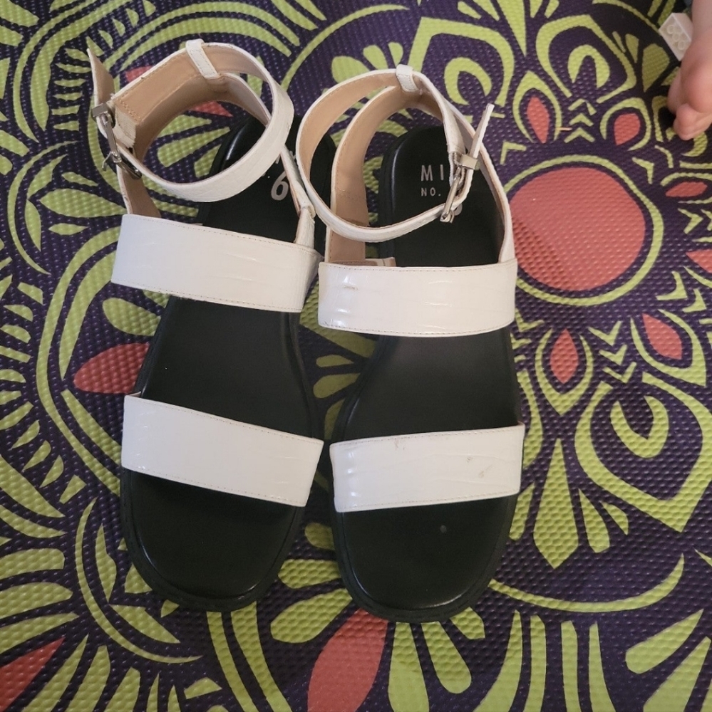 Mix 6 sandles